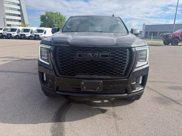 2023 Black GMC Yukon SLT 4X4 SUV