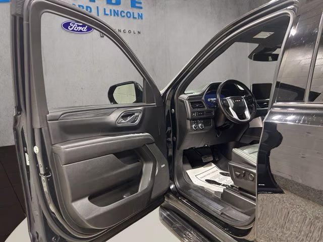 2023 Onyx Black GMC Yukon SLT 4X4 SUV