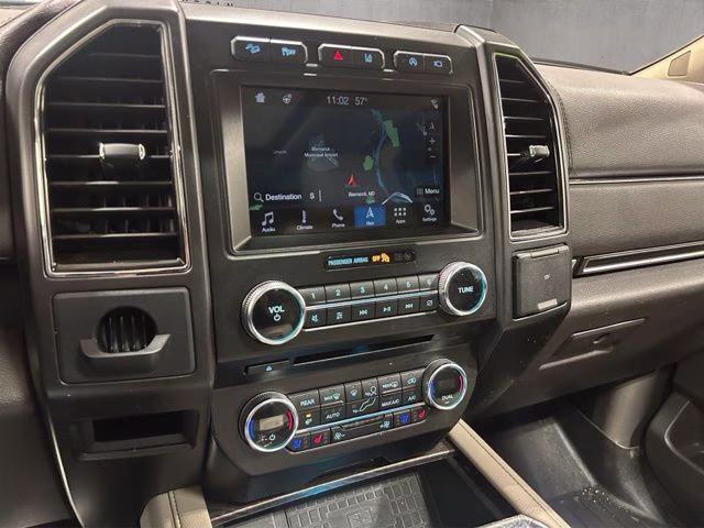 2018 White Platinum Metallic Tri-Coat Ford Expedition Limited 4X4 SUV