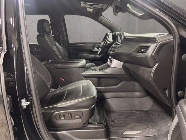 2023 Onyx Black GMC Yukon SLT 4X4 SUV