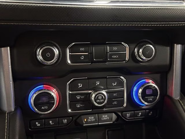 2023 Onyx Black GMC Yukon SLT 4X4 SUV