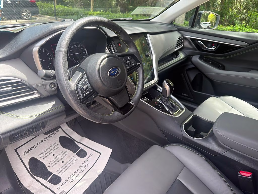 2024 Ice Silver Metallic Subaru Outback Onyx Edition AWD SUV