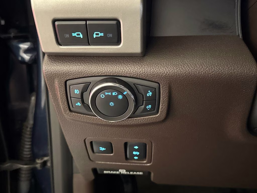 2017 Blue Jeans Metallic Ford Super Duty F-350 SRW King Ranch 4X4 Truck