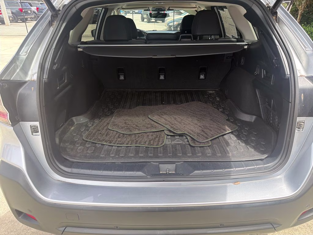 2024 Ice Silver Metallic Subaru Outback Onyx Edition AWD SUV