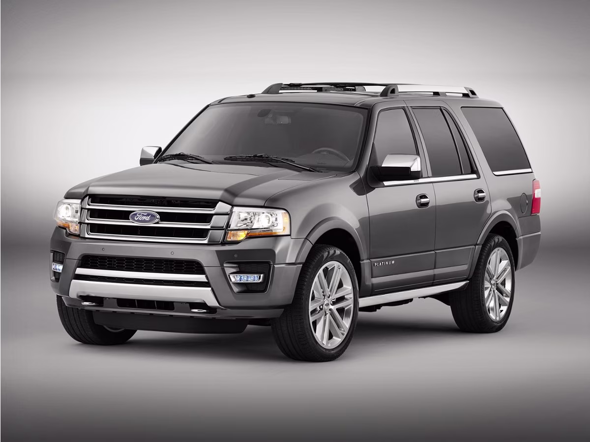 2017 White Gold Ford Expedition Platinum RWD SUV