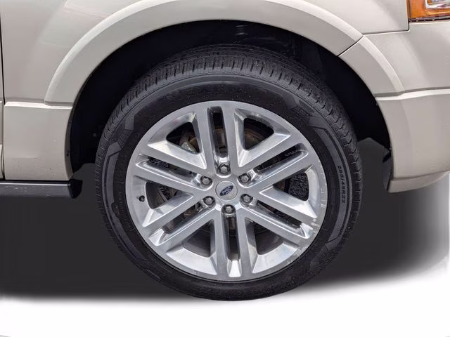 2017 White Gold Ford Expedition Platinum RWD SUV