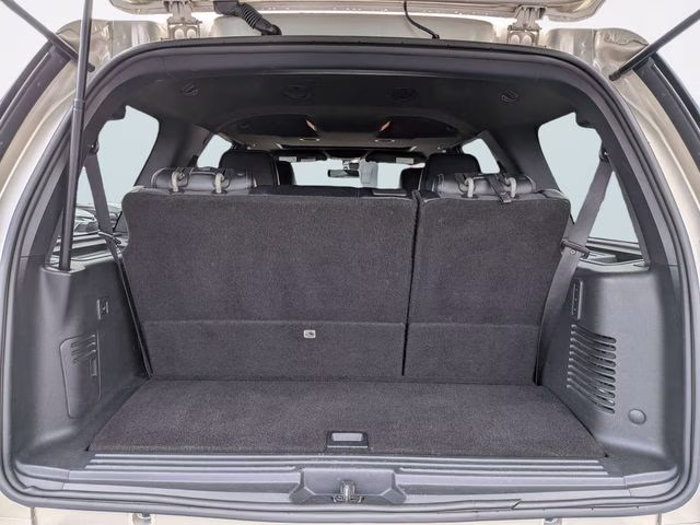 2017 White Gold Ford Expedition Platinum RWD SUV