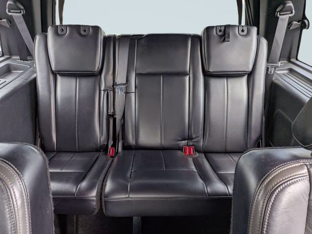 2017 White Gold Ford Expedition Platinum RWD SUV