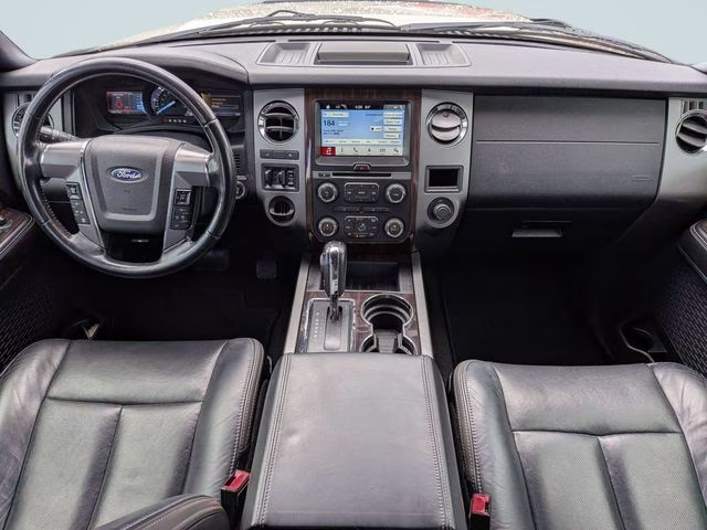 2017 White Gold Ford Expedition Platinum RWD SUV