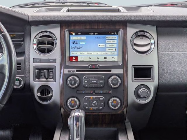 2017 White Gold Ford Expedition Platinum RWD SUV