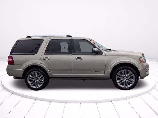 2017 White Gold Ford Expedition Platinum RWD SUV