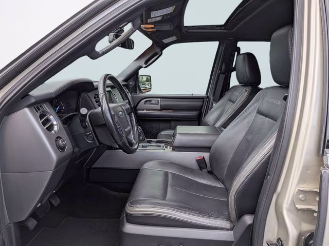 2017 White Gold Ford Expedition Platinum RWD SUV