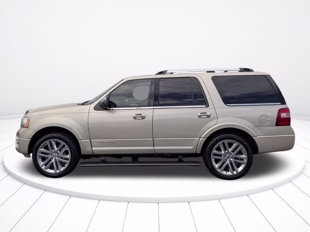 2017 White Gold Ford Expedition Platinum RWD SUV