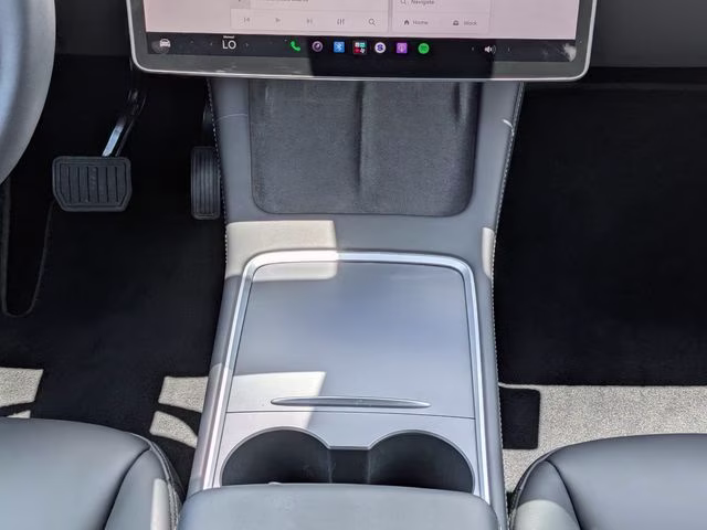 2022 Pearl White Multi-Coat Tesla Model Y Long Range AWD SUV