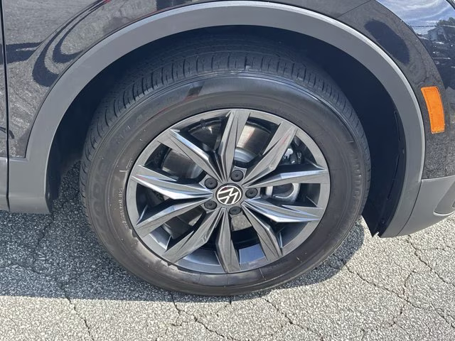 2023 Volkswagen Tiguan FWD SUV