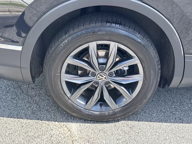 2023 Volkswagen Tiguan FWD SUV