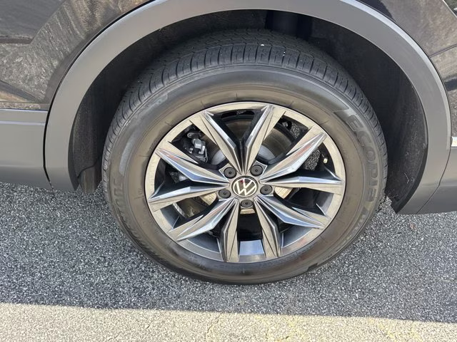 2023 Volkswagen Tiguan FWD SUV