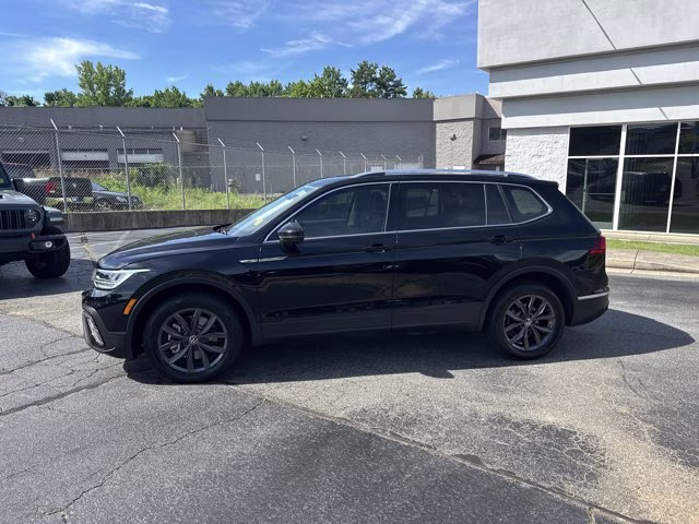 2023 Volkswagen Tiguan FWD SUV