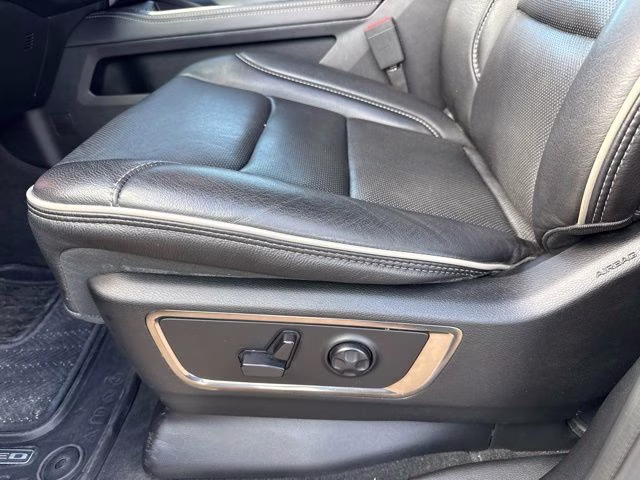 2020 Patriot Blue Pearlcoat Ram 1500 Limited 4X4 Truck