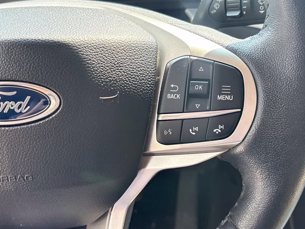 2024 Black Metallic Ford Explorer XLT RWD SUV
