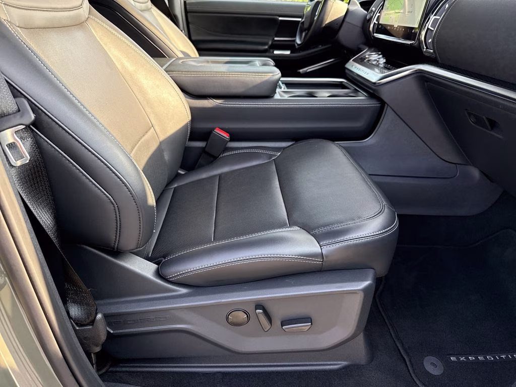 2025 Wild Green Ford Expedition Platinum 4X4 SUV