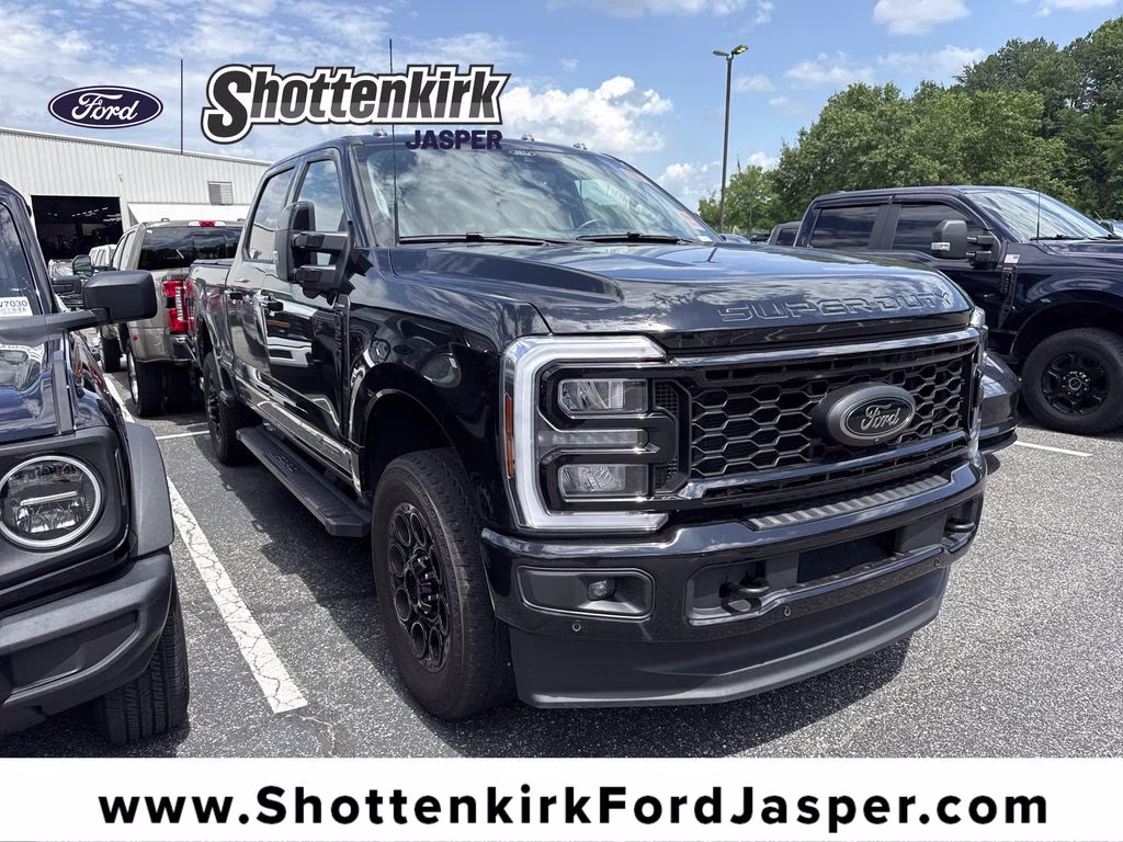 2025 Agate Black Metallic Ford Super Duty F-350 SRW Lariat 4X4 Truck