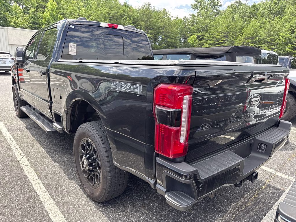 2025 Agate Black Metallic Ford Super Duty F-350 SRW Lariat 4X4 Truck