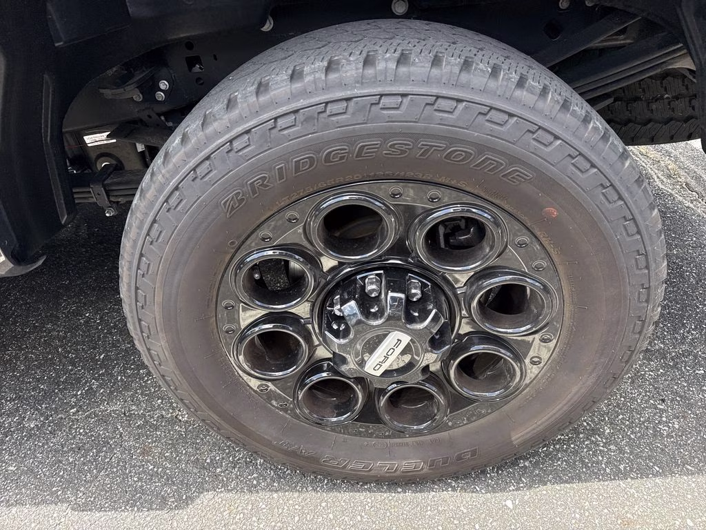 2025 Agate Black Metallic Ford Super Duty F-350 SRW Lariat 4X4 Truck