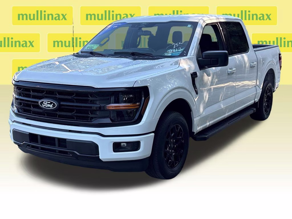 2025 Oxford White Ford F-150 XLT RWD Truck