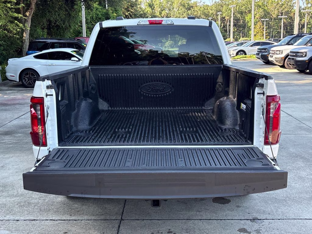2025 Oxford White Ford F-150 XLT RWD Truck