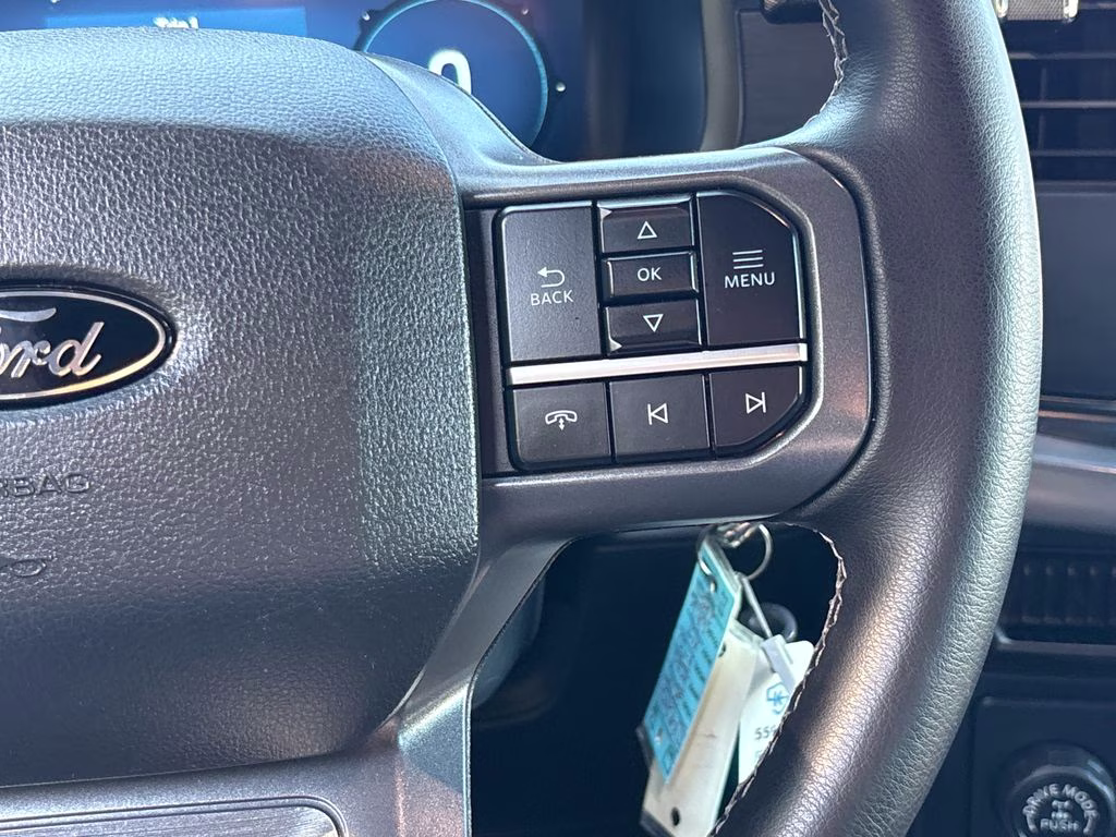 2025 Oxford White Ford F-150 XLT RWD Truck