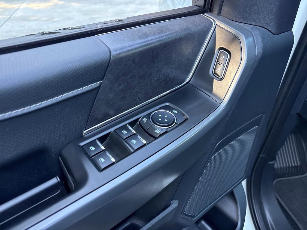 2025 Oxford White Ford F-150 XLT RWD Truck