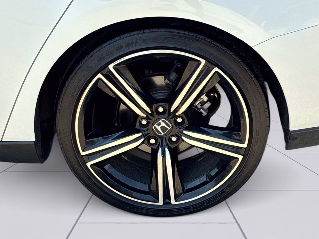 2024 White Honda Accord Hybrid Sport FWD Sedan