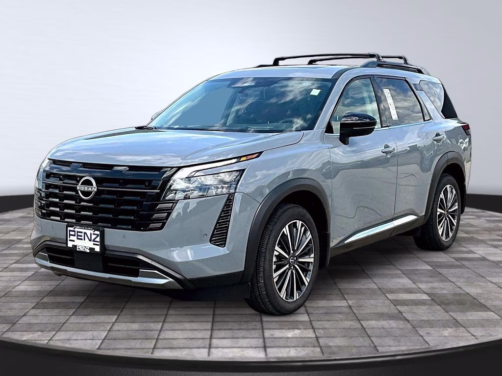 2026 Boulder Gray Pearl Nissan Pathfinder Platinum 4X4 SUV
