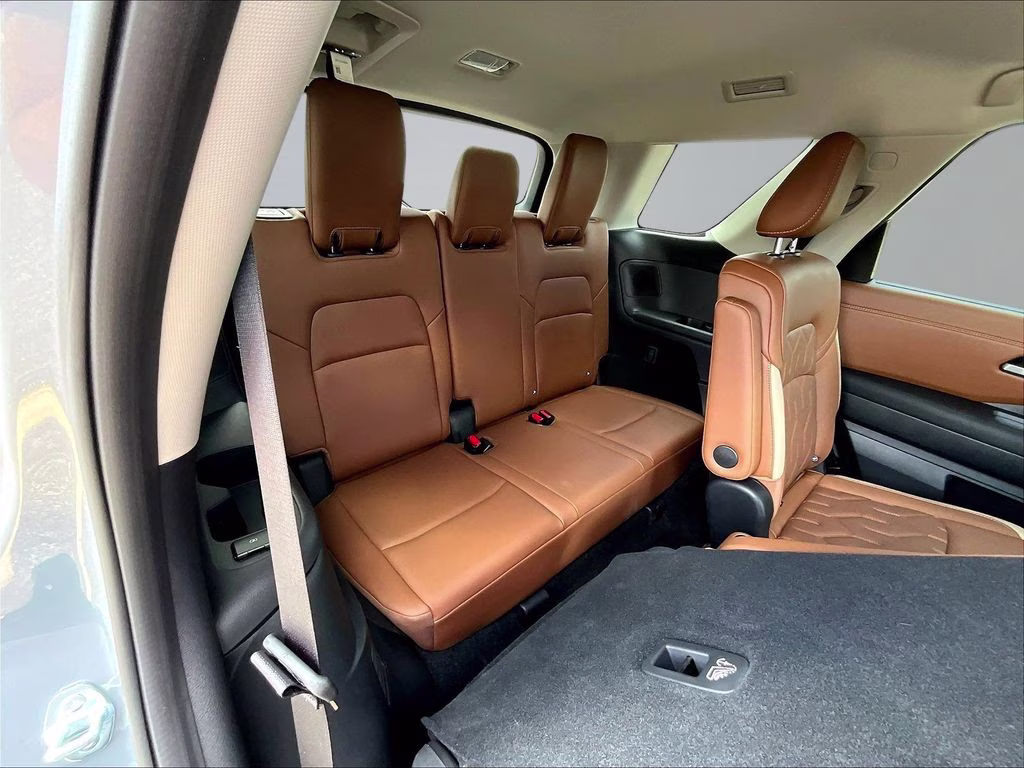 2026 Boulder Gray Pearl Nissan Pathfinder Platinum 4X4 SUV
