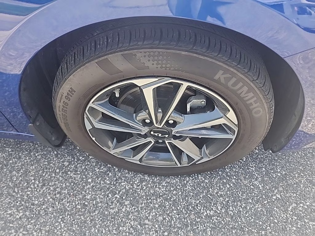 2024 Kia Forte FWD Sedan