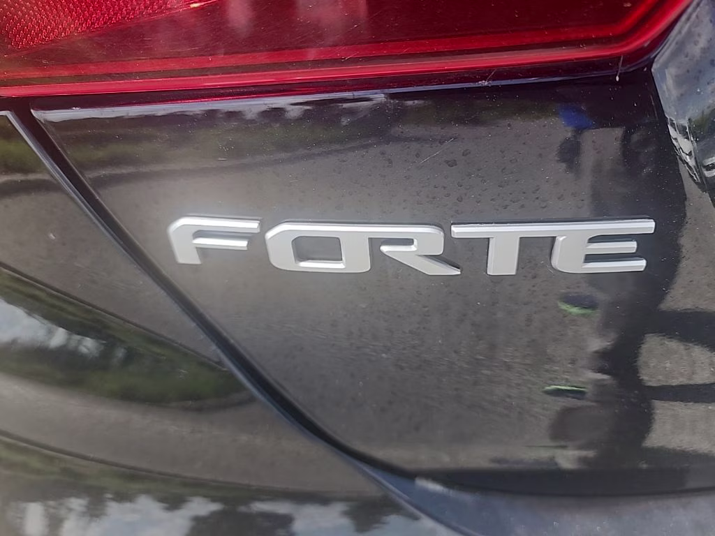 2023 Aurora Black Kia Forte GT-Line FWD Sedan