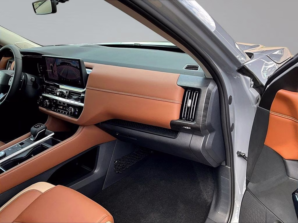 2026 Boulder Gray Pearl Nissan Pathfinder Platinum 4X4 SUV