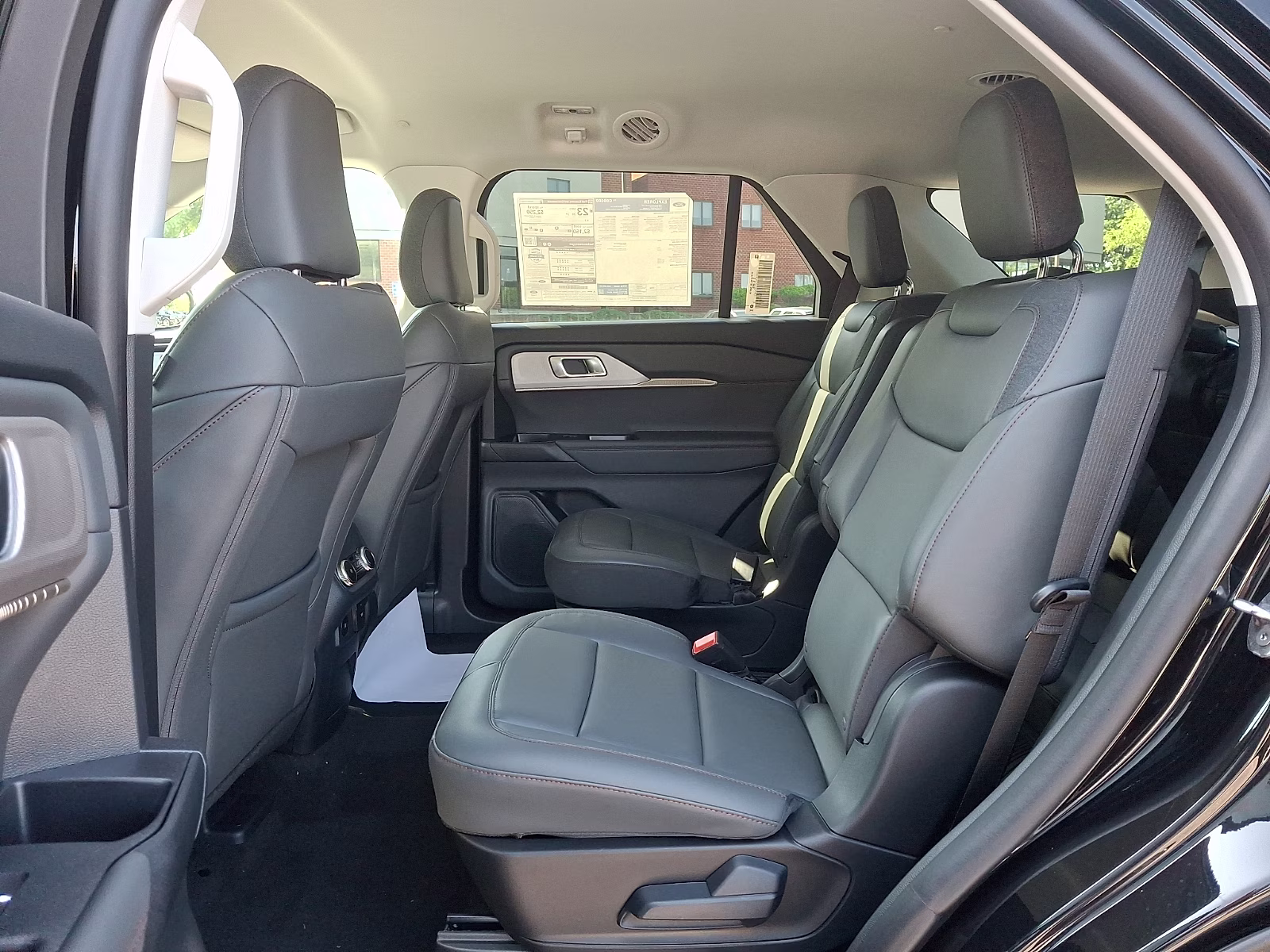 2026 Agate Black Metallic - UM Ford Explorer Active 4X4