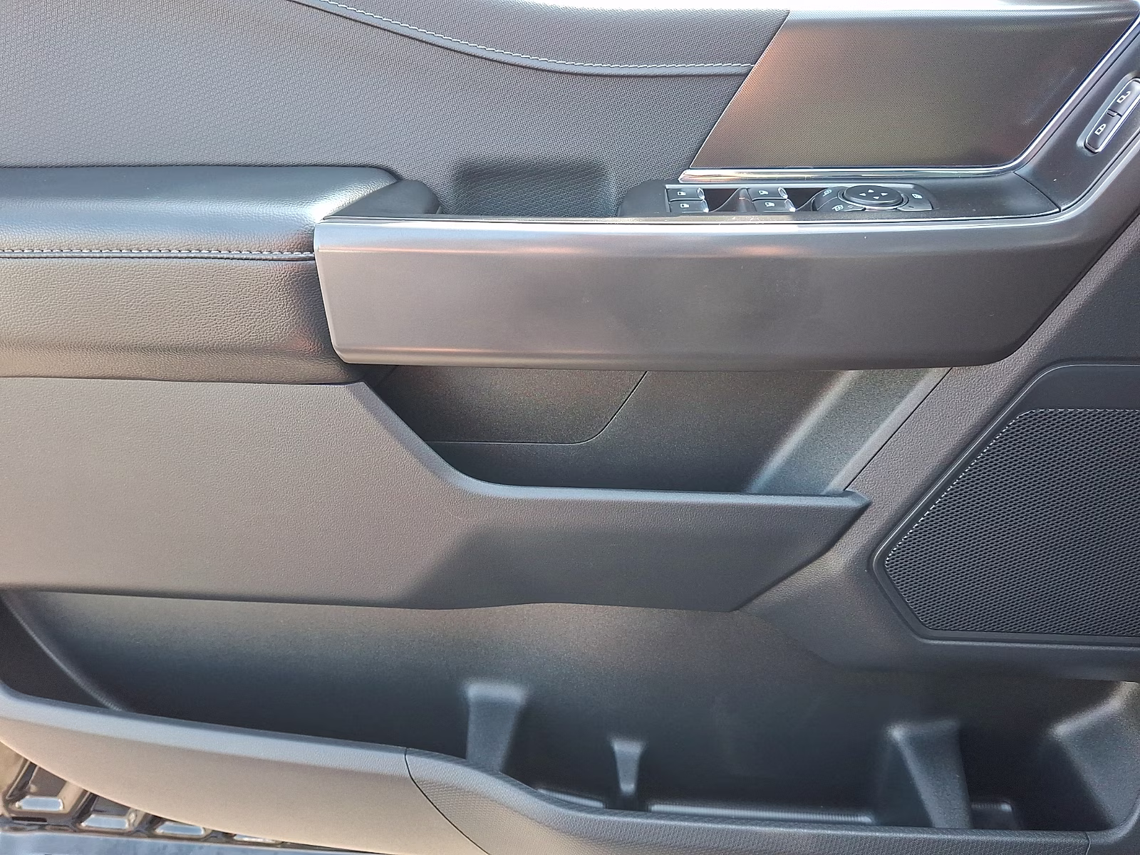 2024 Agate Black Metallic - UM Ford F-150 XLT 4X4
