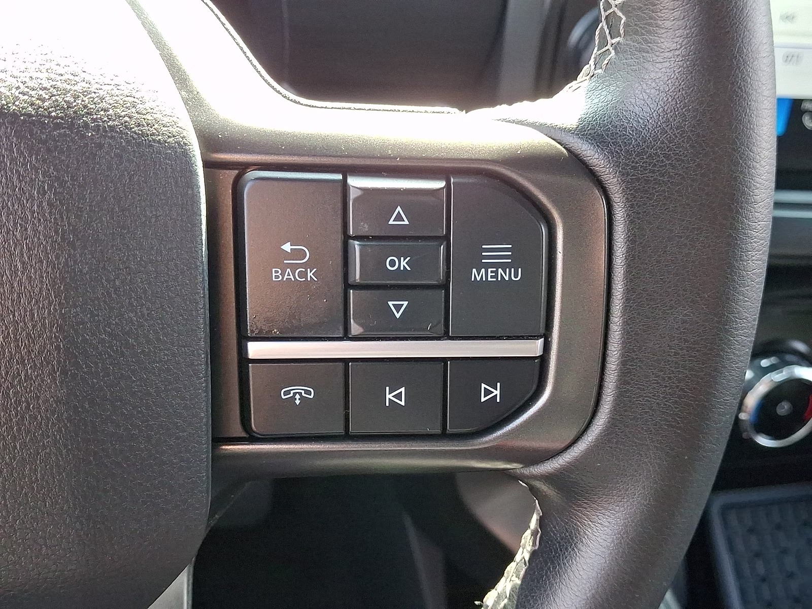 2024 Agate Black Metallic - UM Ford F-150 XLT 4X4