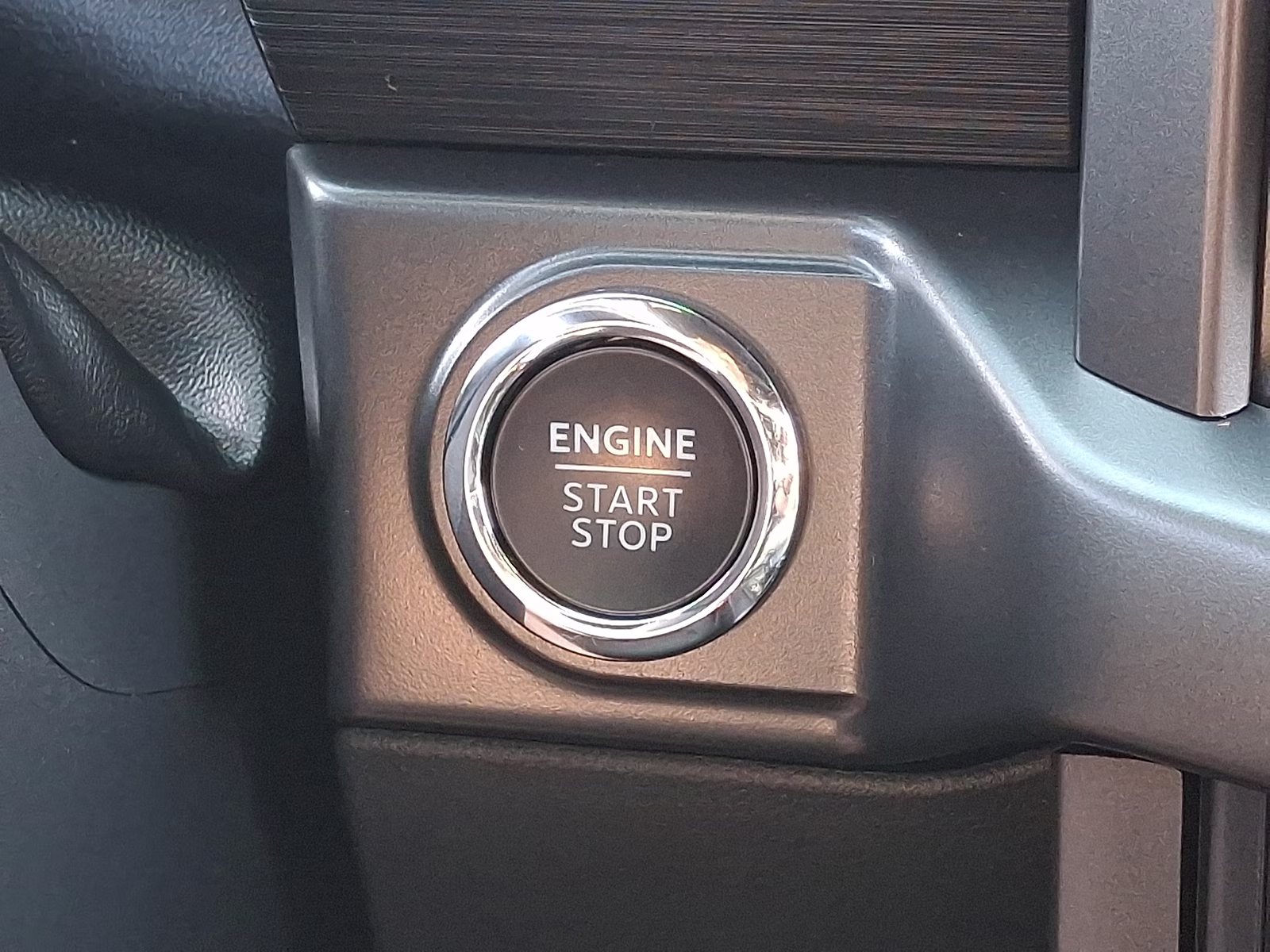2024 Agate Black Metallic - UM Ford F-150 XLT 4X4