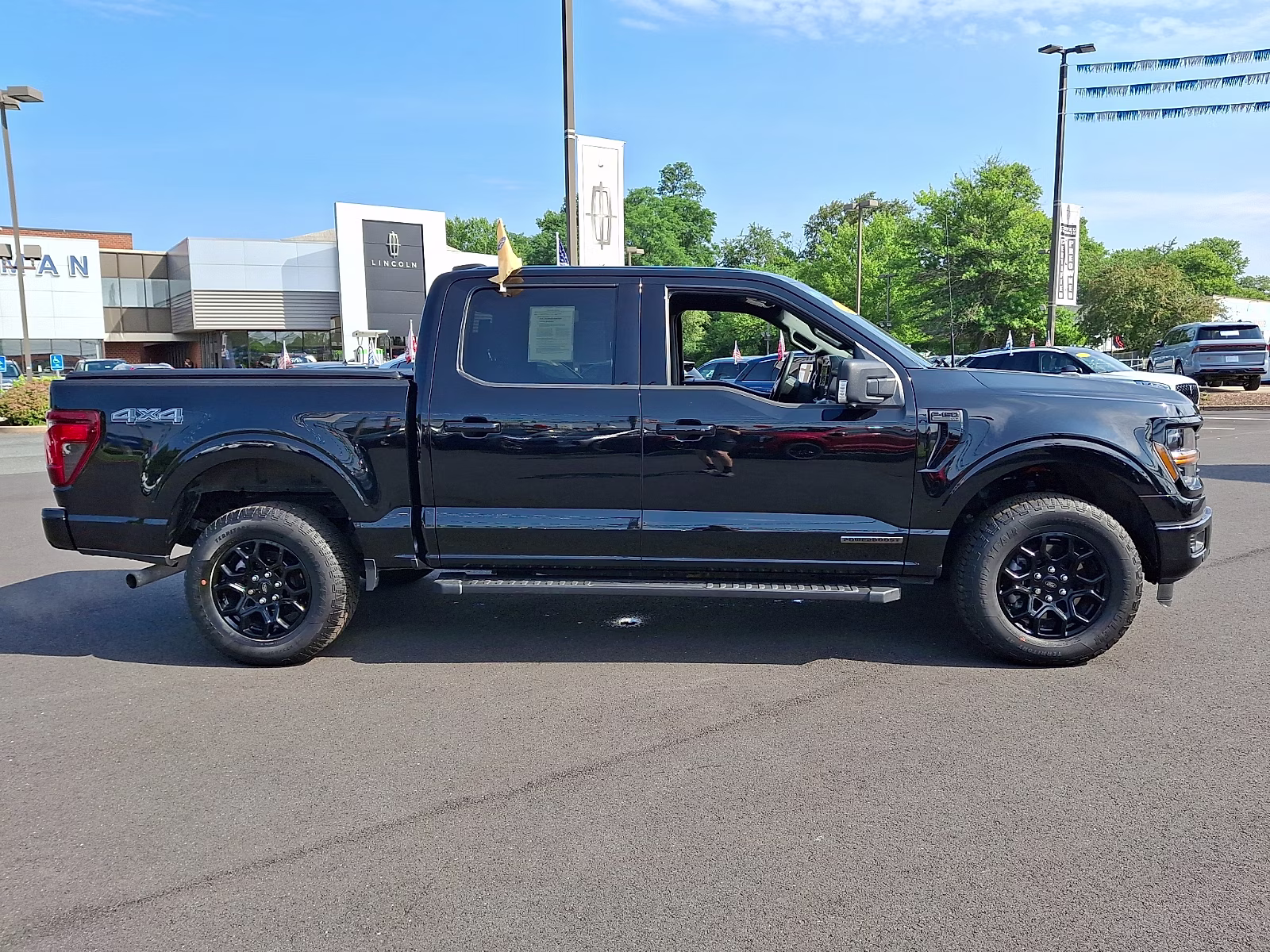 2024 Agate Black Metallic - UM Ford F-150 XLT 4X4