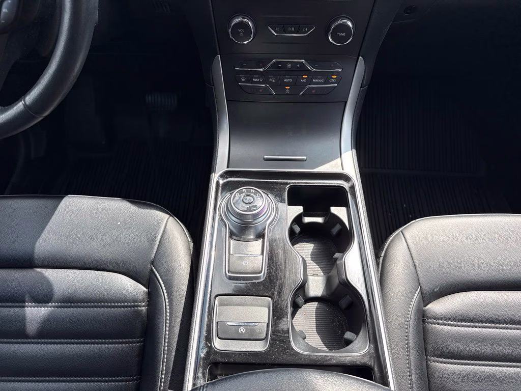 2020 Black Ford Edge SEL AWD SUV