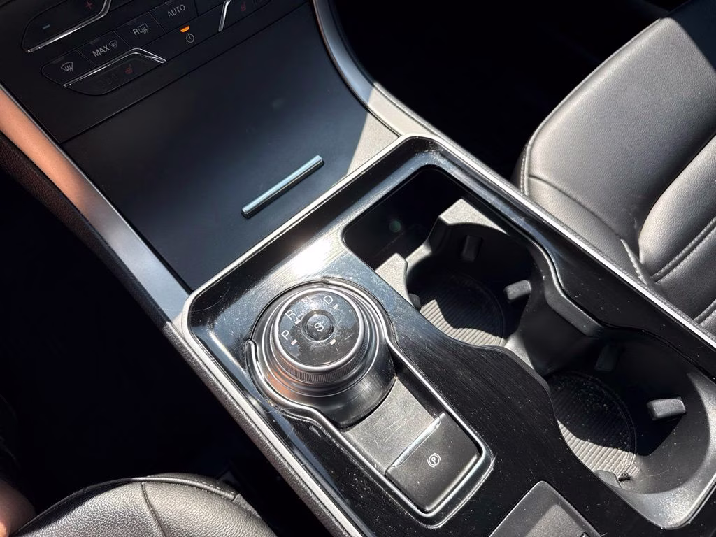 2020 Black Ford Edge SEL AWD SUV