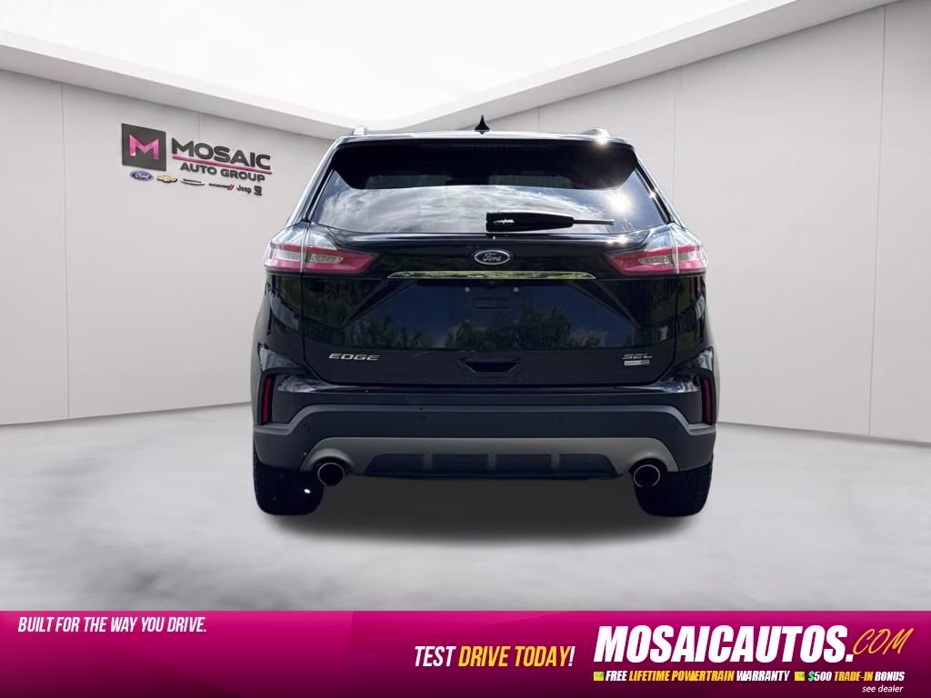 2020 Black Ford Edge SEL AWD SUV