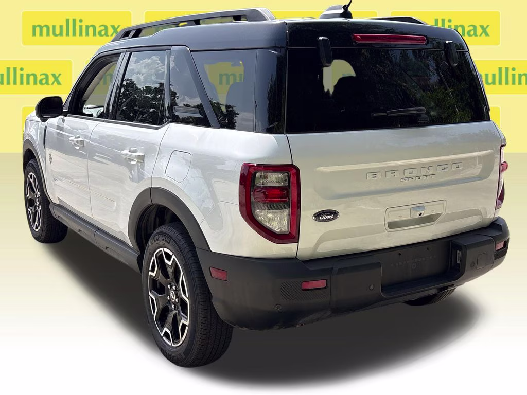 2025 Oxford White Ford Bronco Sport Outer Banks 4X4 SUV