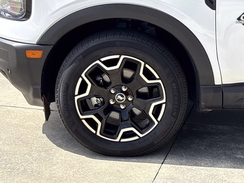 2025 Oxford White Ford Bronco Sport Outer Banks 4X4 SUV