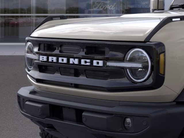 2026 Desert Sand Ford Bronco Outer Banks 4X4 SUV