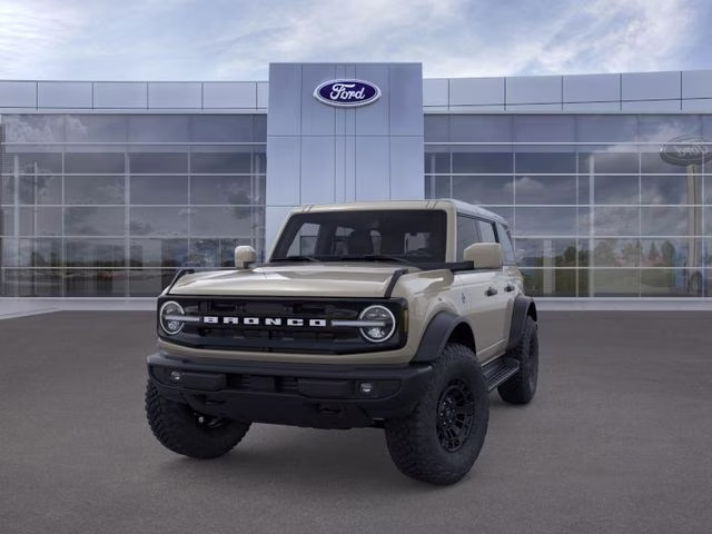 2026 Desert Sand Ford Bronco Outer Banks 4X4 SUV